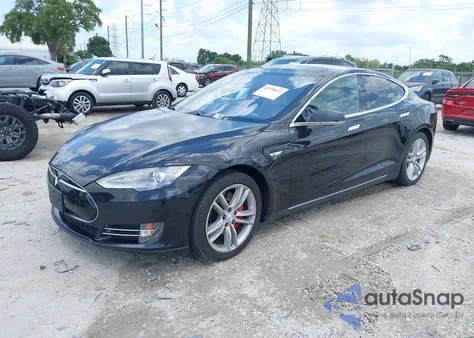2015 Tesla Model S 85D/P85D from USA, damaged, VIN 5YJSA1E4XFF111981